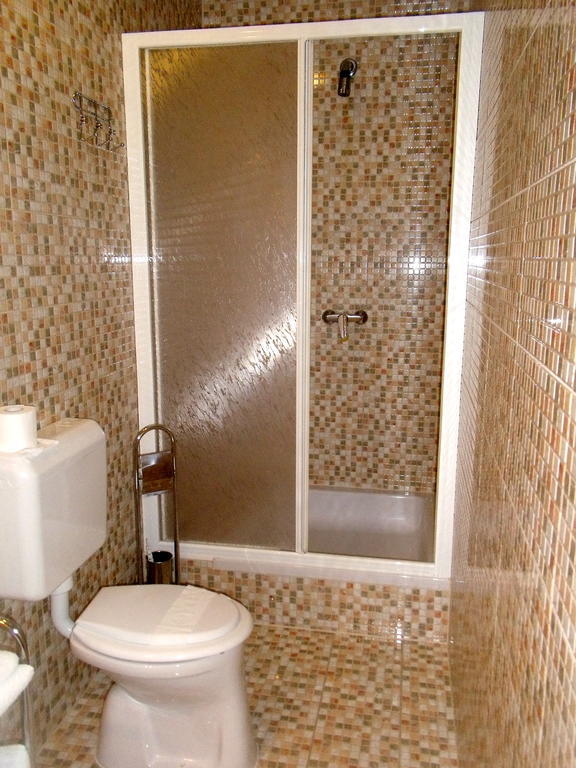 Angela Hotel Berettyóújfalu Kamer foto